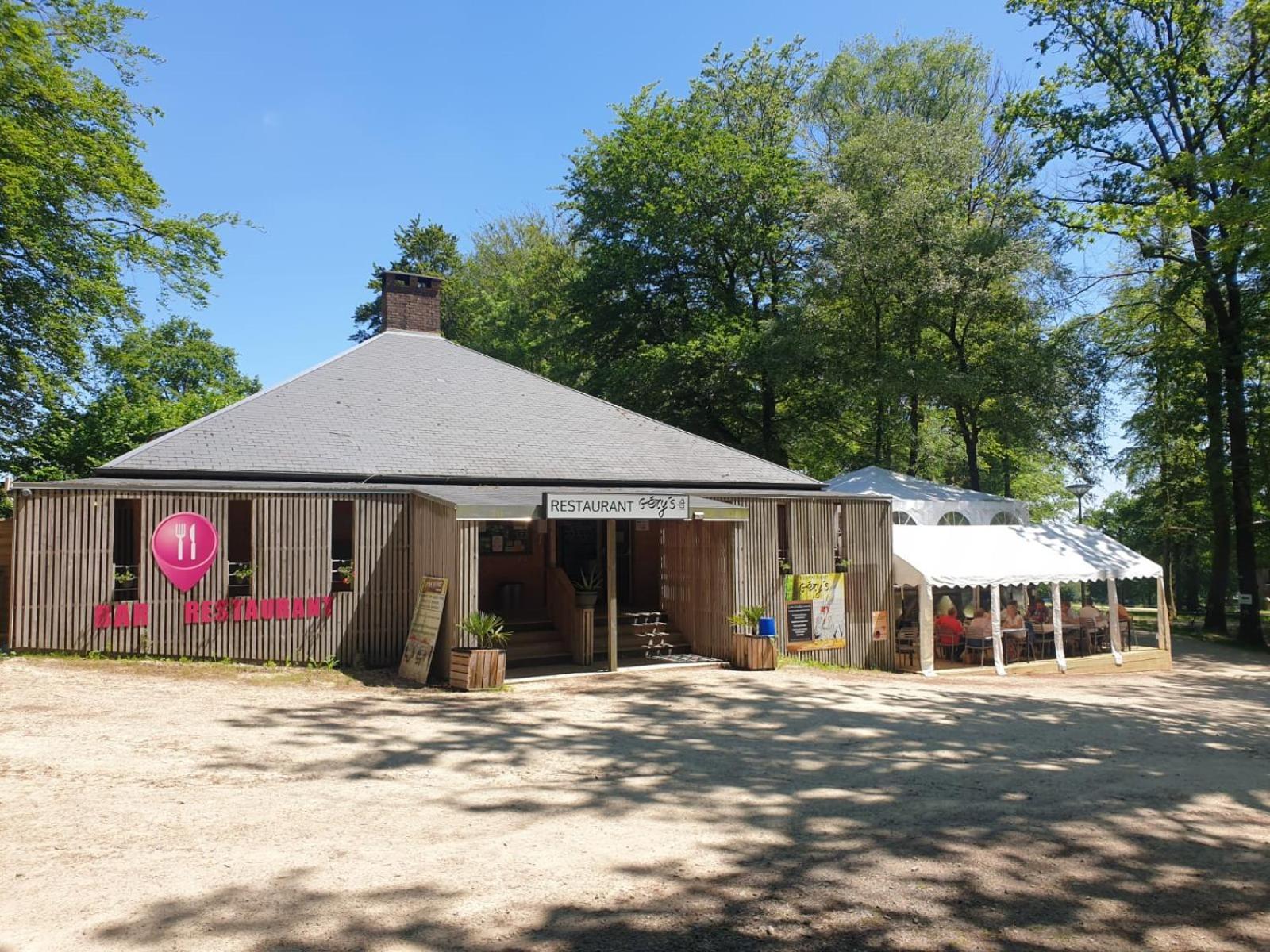 L'Etape En Foret Saint-Sever-Calvados المظهر الخارجي الصورة